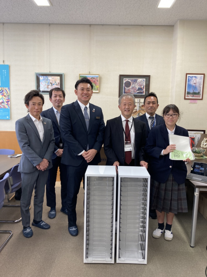 愛知県立みあい特別支援学校に学習教材を寄付しました！